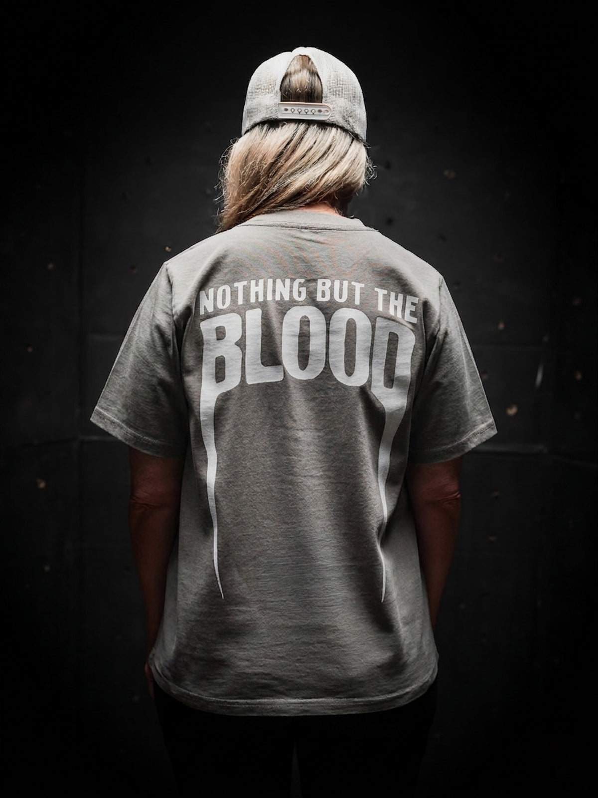 WOMEN - NOTHING BUT THE BLOOD HEAVY  7.1 oz TEE IN FADED GREY