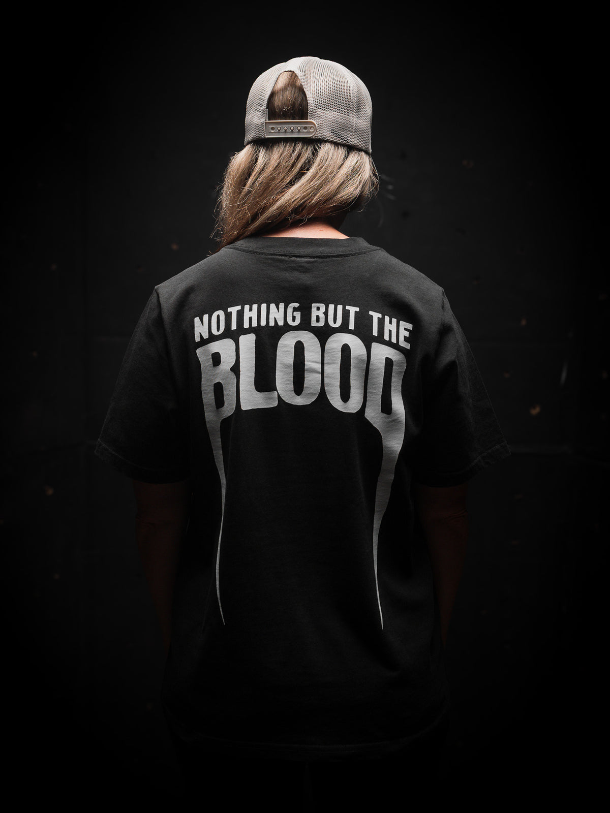 WOMEN - NOTHING BUT THE BLOOD HEAVY 7.1 oz TEE IN FADED BLACK